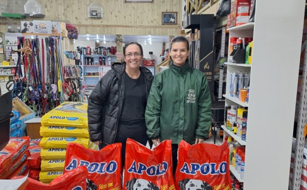 Foto de capa da notícia: Prefeitura entrega sacos de ração para Guarda Animal Nortense