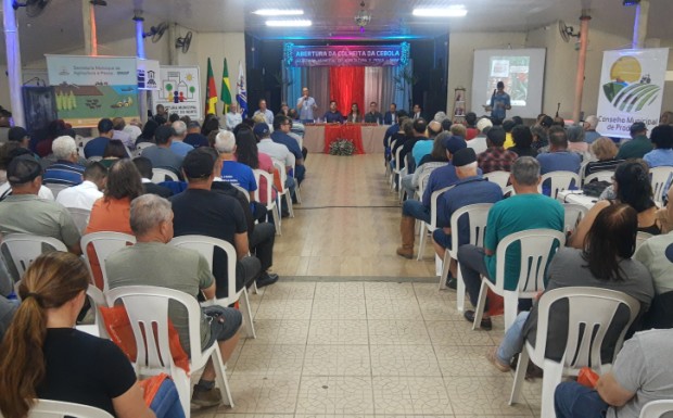 Foto de capa da notícia: 10ª Abertura da Colheita da Cebola reverencia produto símbolo de São José do Norte