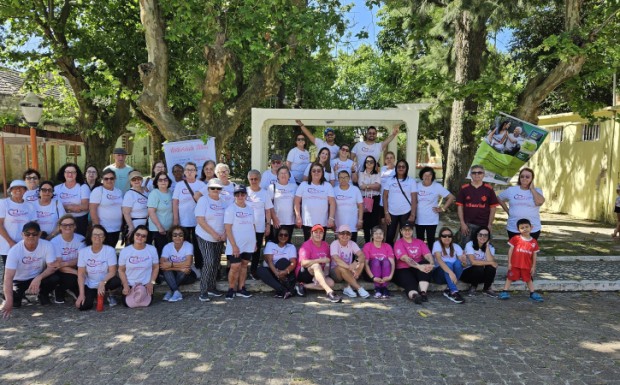 Foto de capa da notícia: Aulão ao ar livre encerra comemorações do Mês do Idoso