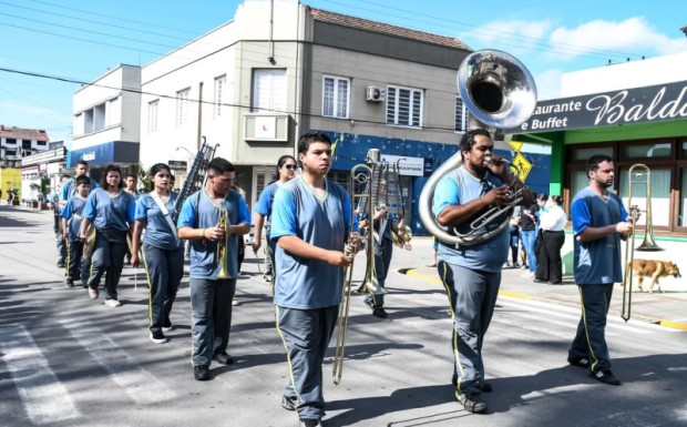 Foto de capa da notícia: Banda Marcial do JDC participa do Festival de Bandas em Arroio Grande