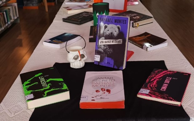 Foto de capa da notícia: Nova Exposição Literária na Biblioteca Pública Delfina da Cunha: "Histórias de Arrepiar"