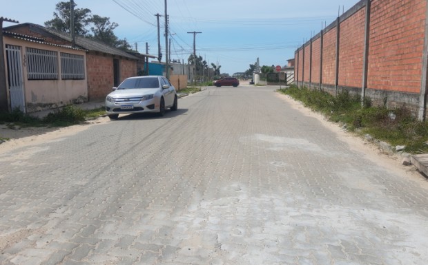 Foto de capa da notícia: Obra de pavimentação e canalização é concluída na Rua Dorval Medeiros