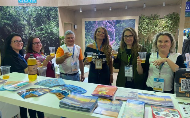 Foto de capa da notícia: São José do Norte encanta na maior feira de turismo das Américas