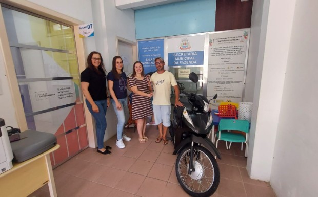 Foto de capa da notícia: 5ª Edição da Campanha Nota Prêmios sorteia uma moto