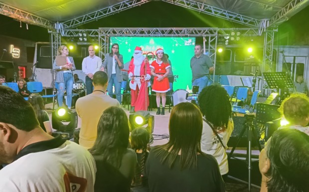 Foto de capa da notícia: Abertura da 15ª edição de São José do Norte em Luzes traz tradição, alegria e música ao vivo