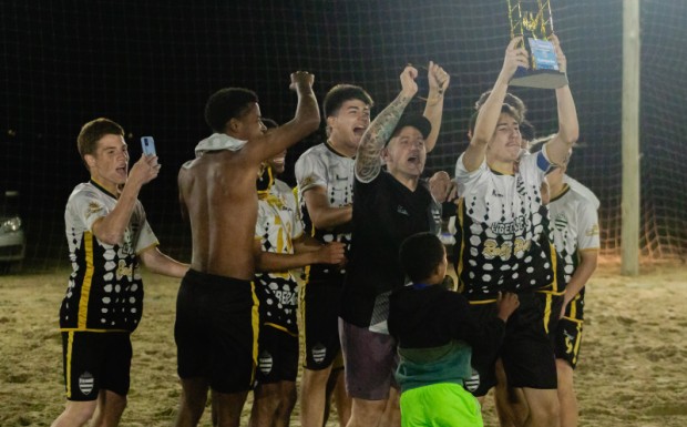 Foto de capa da notícia: Campeonato Municipal de Beach Soccer/2024 revela seus primeiros campeões