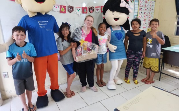 Foto de capa da notícia: Grupo de Educação Fiscal Municipal celebra o trabalho da Professora Greice Souza Baptista