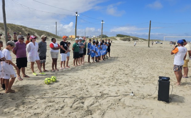 Foto de capa da notícia: Campeonato Municipal de Beach Soccer 2025: Confira os vencedores da primeira rodada