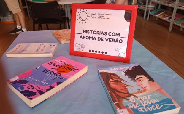 Foto de capa da notícia: Exposição Literária: "Histórias com Aroma de Verão" em janeiro na Biblioteca Pública